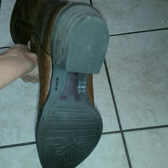 NWOT Sundance Catalog  Ariat Brand  boots - Picture 2 of 6